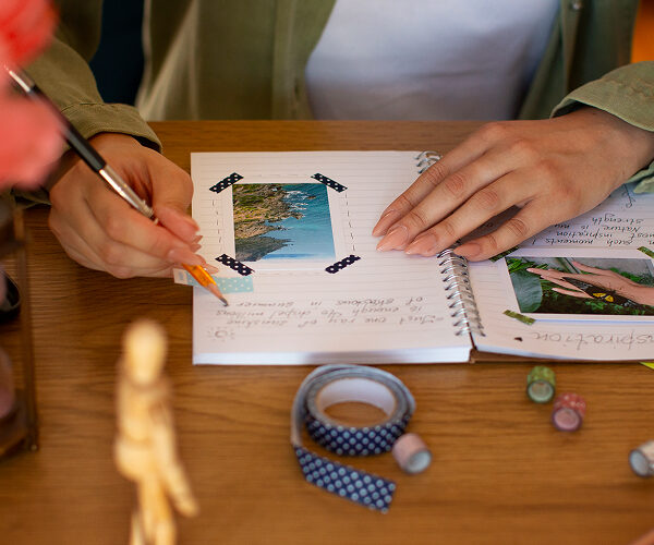 Top 10 Tips for Writing Engaging Art Blog Posts